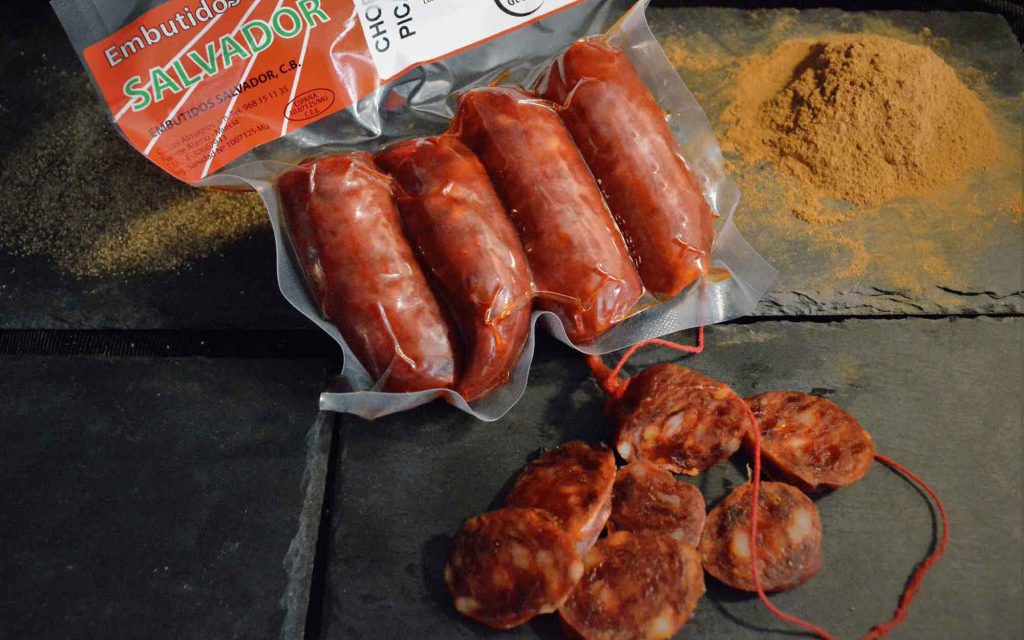 Chorizos picantes embutidos